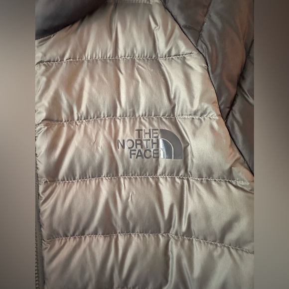 The North Face Men’s Hooded Puffer Jacket – Gray/Black – Size Small - Picture 2 of 9